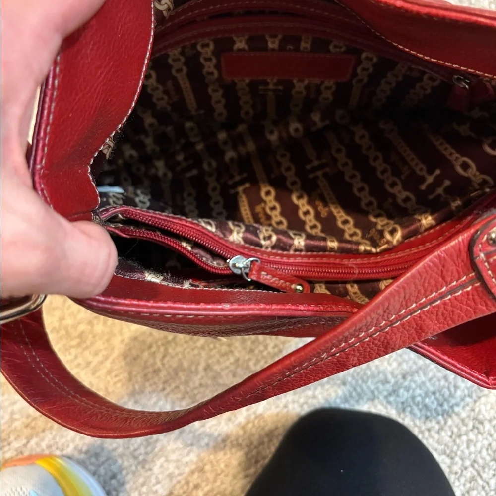 Red bag with silver trin - Picture 4 of 7